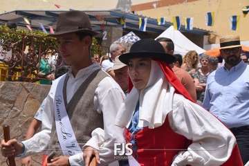 La Viña procesiona a su patrona en la despedida de sus fiestas patronales/Francisco Javier Santana y TA.